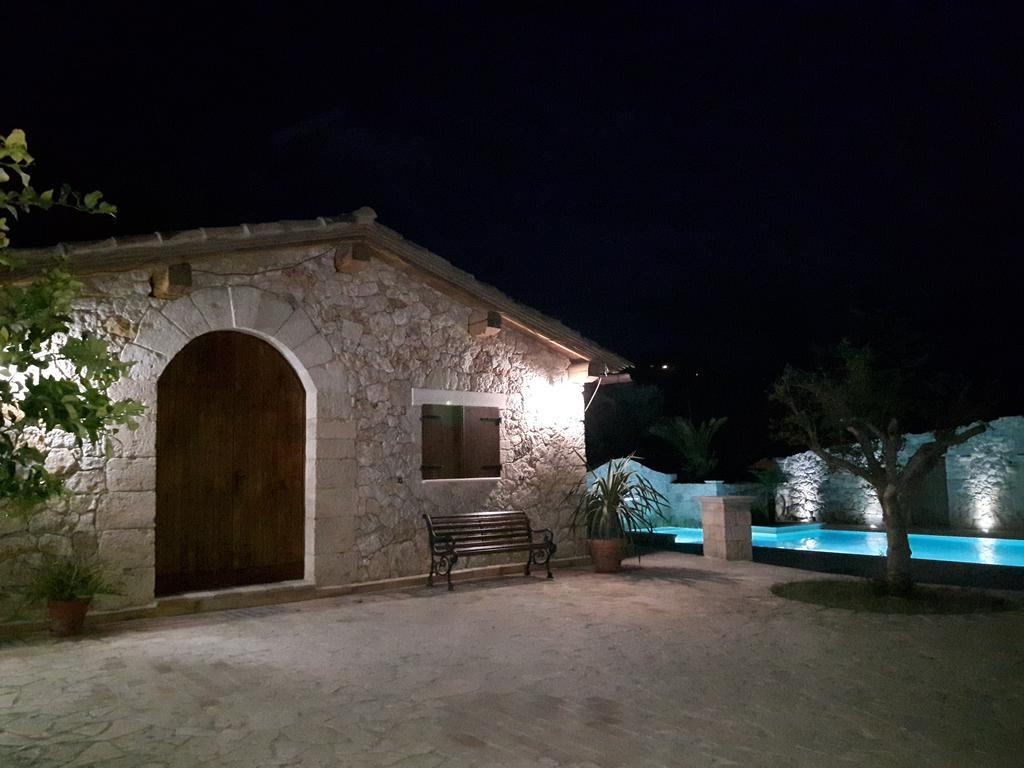 Casale Rocca Russa B&B Villaggio Mosè Exteriör bild